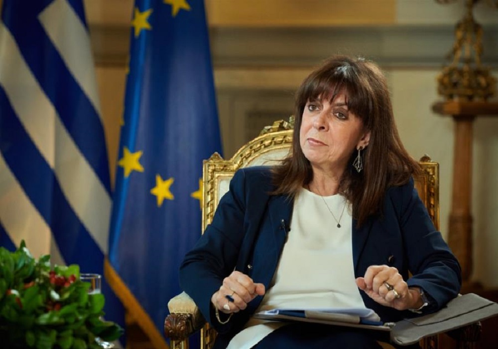 Επίτιμη δημότης της Σύμης η Κατερίνα Σακελλαροπούλου