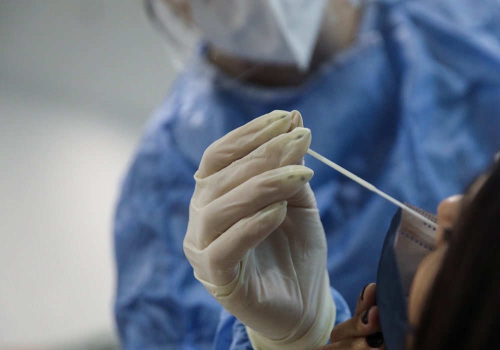 Κορονοϊός: Aγγίζουν τις 19.000 τα κρούσματα, 70 νέοι θάνατοι