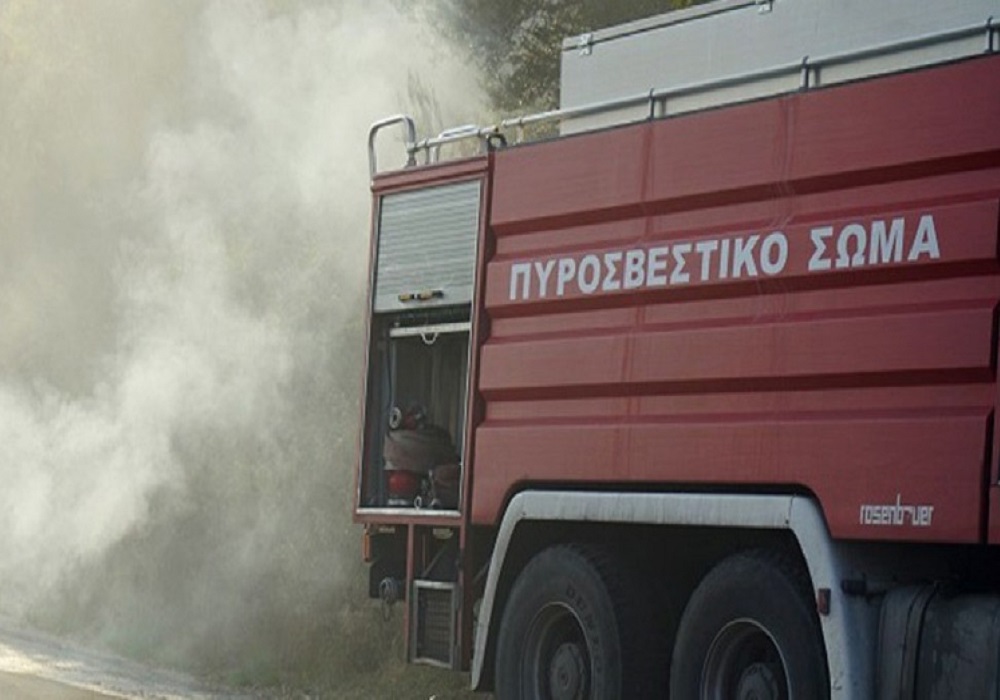 Φωτιά στο Αλιβέρι Ευβοίας κοντά στο εργοστάσιο της ΔΕΗ