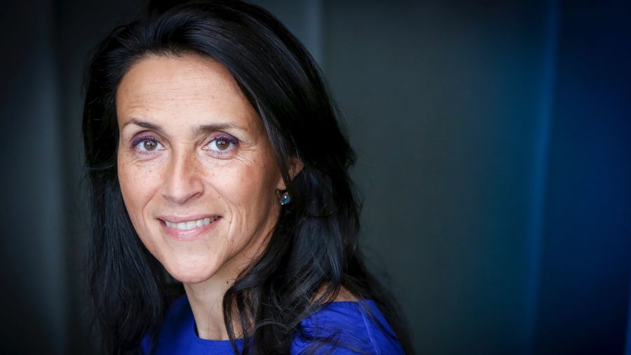 Με άρωμα… Ελλάδας η νέα κυβέρνηση του Μακρόν