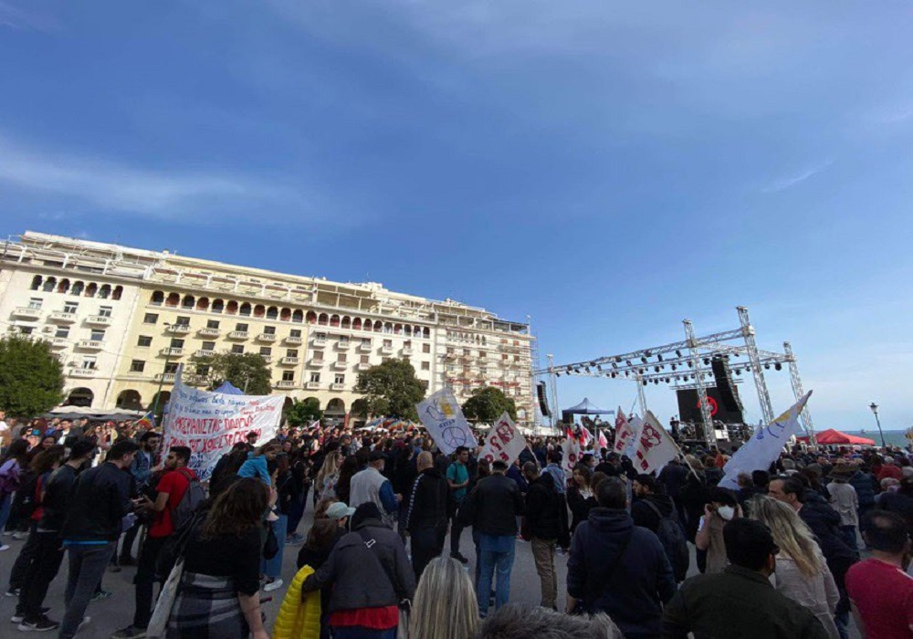 Αντιπολεμική Συναυλία: Βροντερό «όχι» από τη Θεσσαλονίκη για τον πόλεμο στην Ουκρανία (φωτο+video)