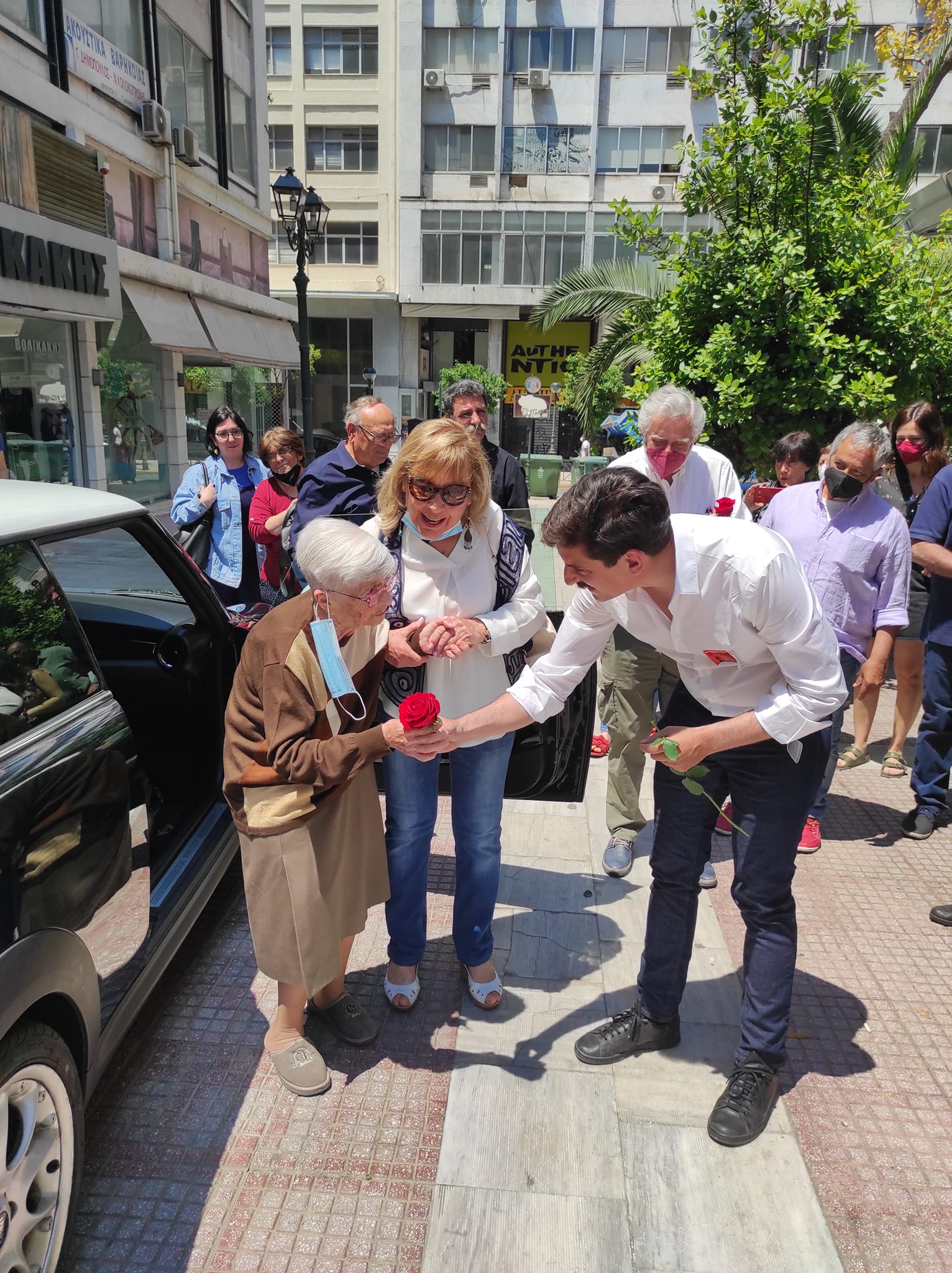 ΣΥΡΙΖΑ: Στην κάλπη 101 χρονών αγωνίστρια της Εθνικής Αντίστασης