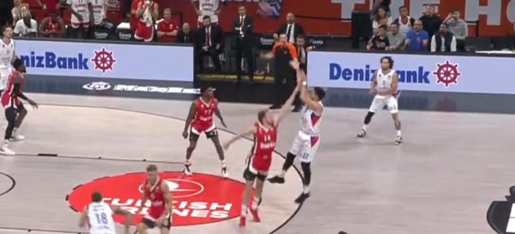 Euroleague Final 4: Ολυμπιακός – Εφές 74-77 με τρίποντο Μίσιτς στη λήξη! (vid)
