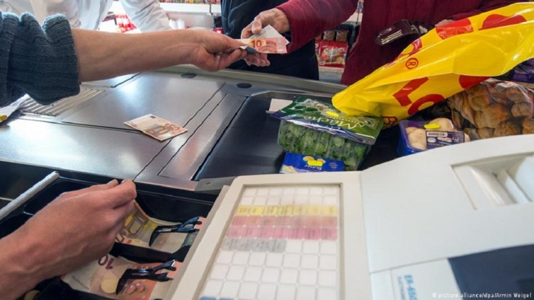 Νέο πληθωριστικό κύμα: Τι θα γίνει με Fuel Pass, ΕΦΚ και ΦΠΑ