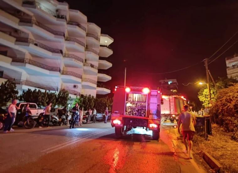 Πάτρα: Συναγερμός για μεγάλη φωτιά μια ανάσα από σπίτια