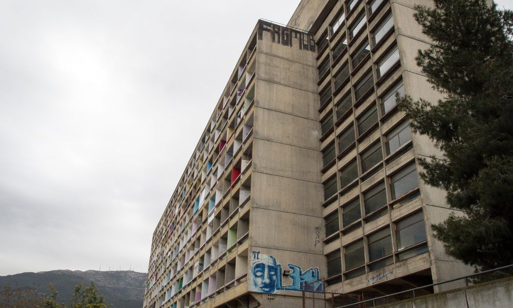 Καταργούνται οι δωρεάν φοιτητικές εστίες – Σύμπραξη ιδιωτικού και δημόσιου τομέα