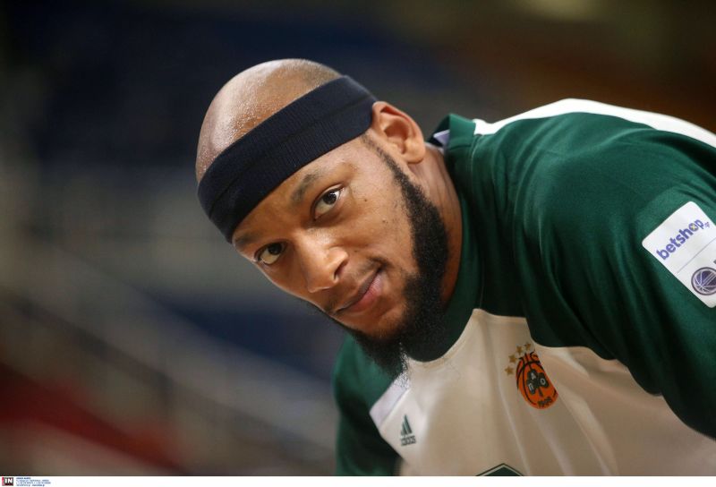 Από πυροβολισμό φέρεται να έπεσε νεκρός ο Άντριεν Πέιν