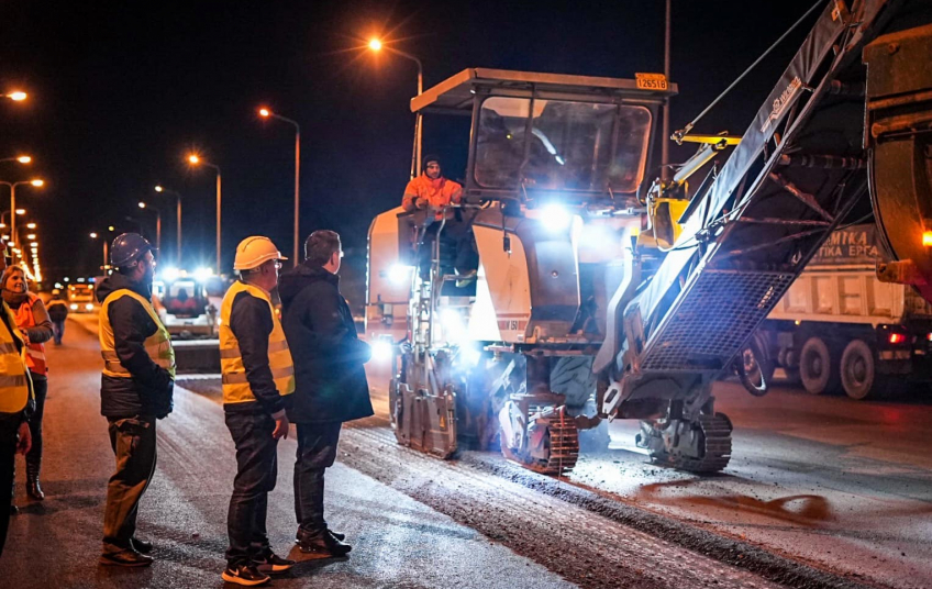 Θεσσαλονίκη: Συνεχίζονται οι εργασίες ασφαλτόστρωσης στον Περιφερειακό