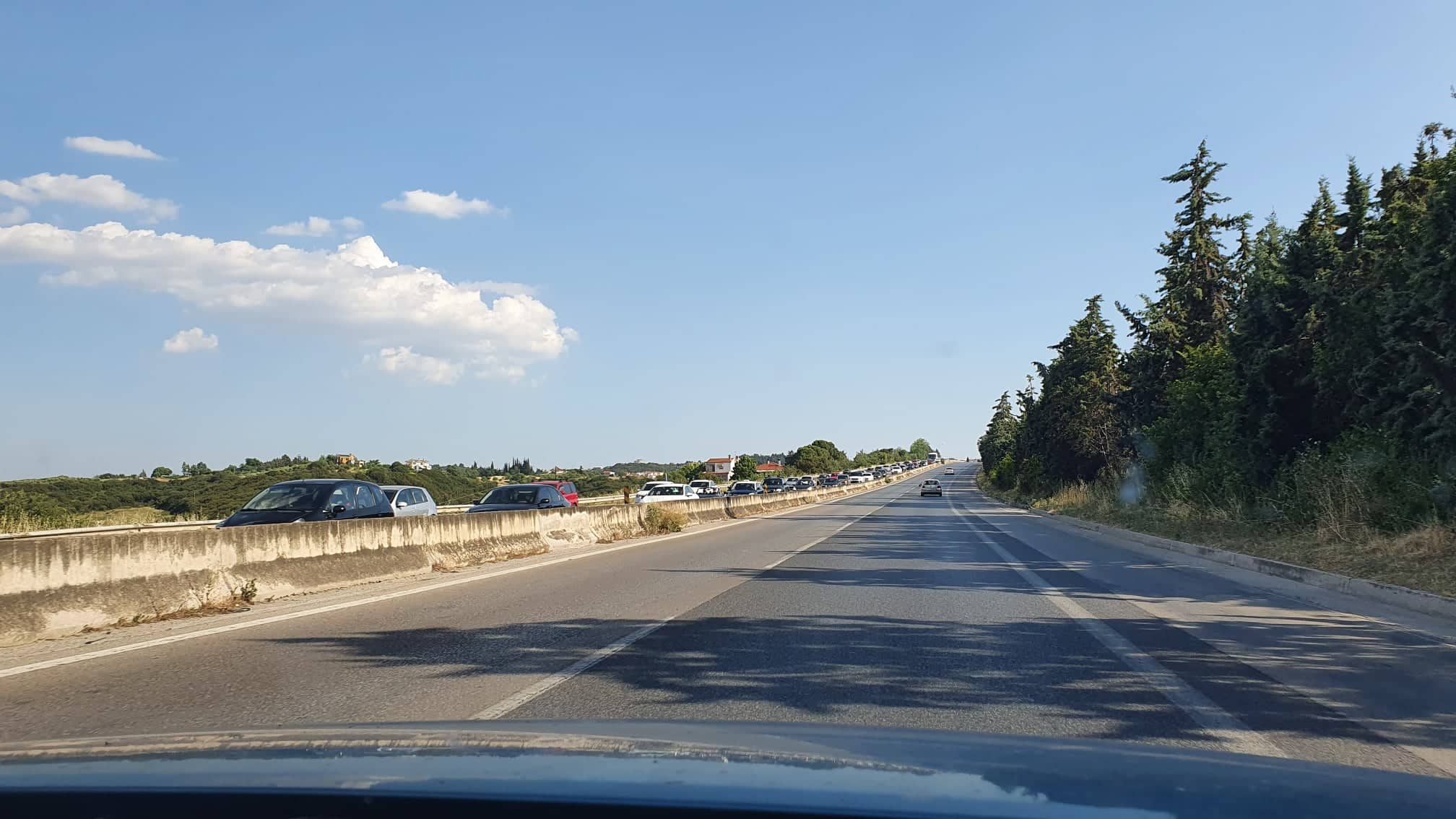 Κολλημένοι στην κίνηση εκατοντάδες οδηγοί στην Καρδία (φωτό)