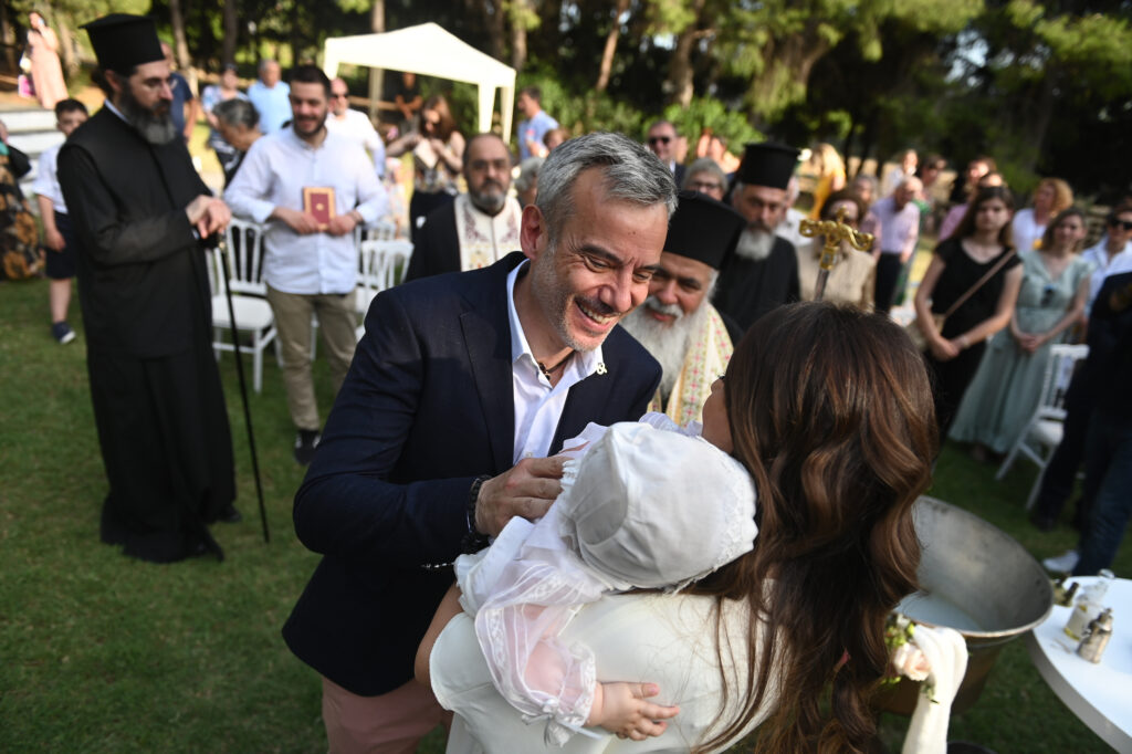 Έγινε νονός ο Κωνσταντίνος Ζέρβας (φωτό)