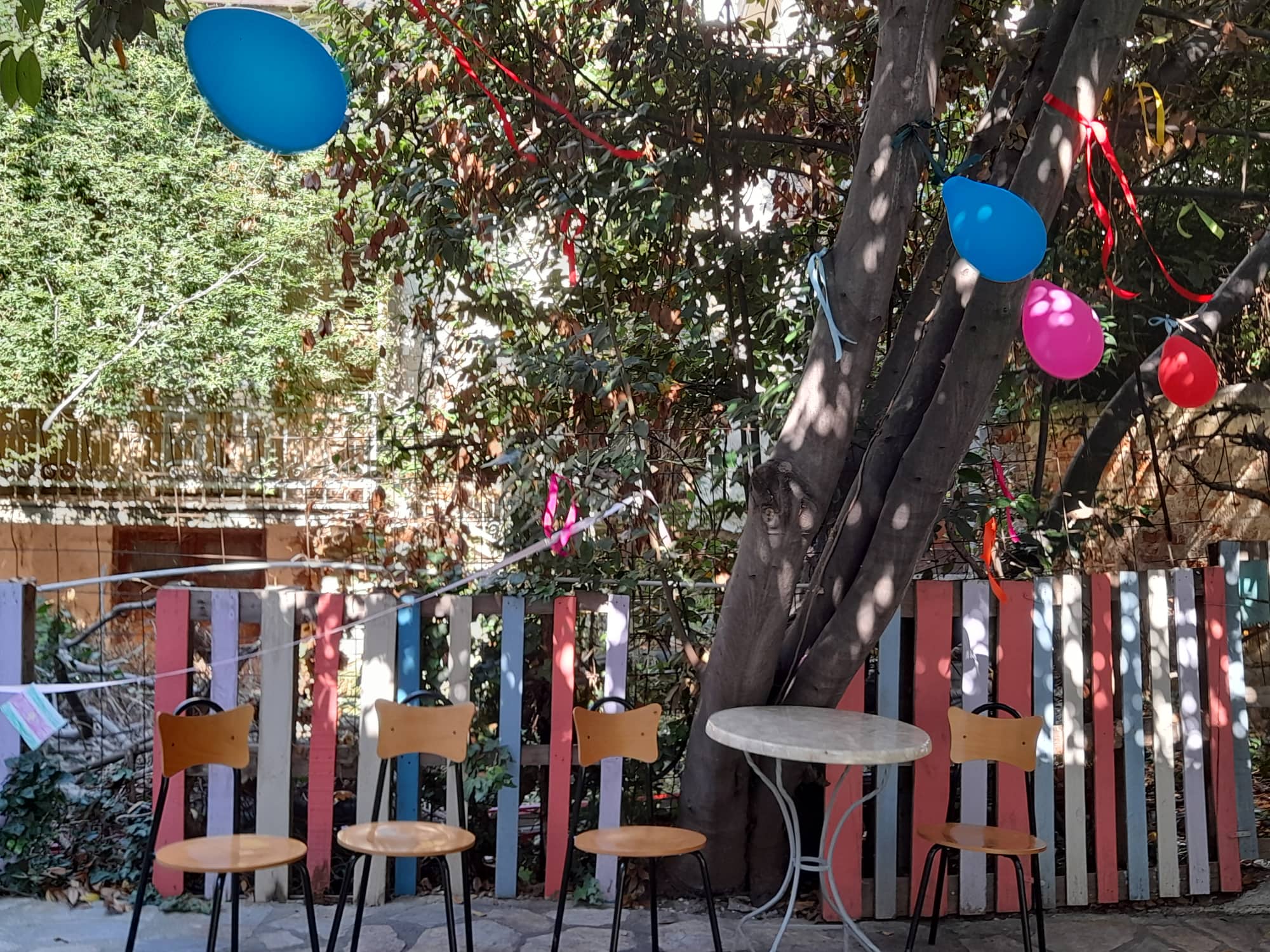 ΑΡΣΙΣ: Φαγητό από πρόσφυγες για γονείς και παιδιά της Θεσσαλονίκης (ΦΩΤΟ)