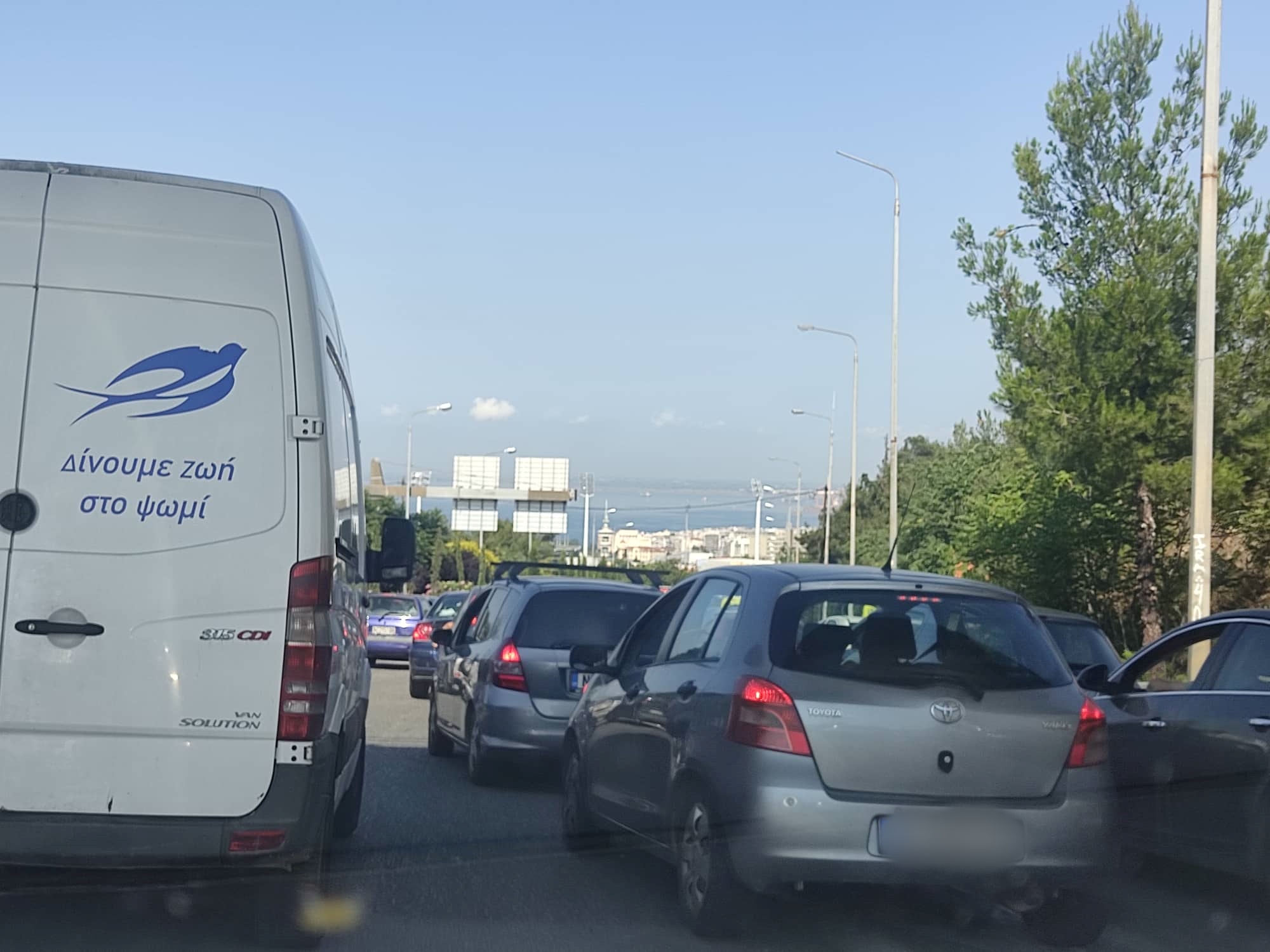 Θεσσαλονίκη: Κυκλοφοριακή συμφόρηση στον Περιφερειακό – Ουρές χιλιομέτρων