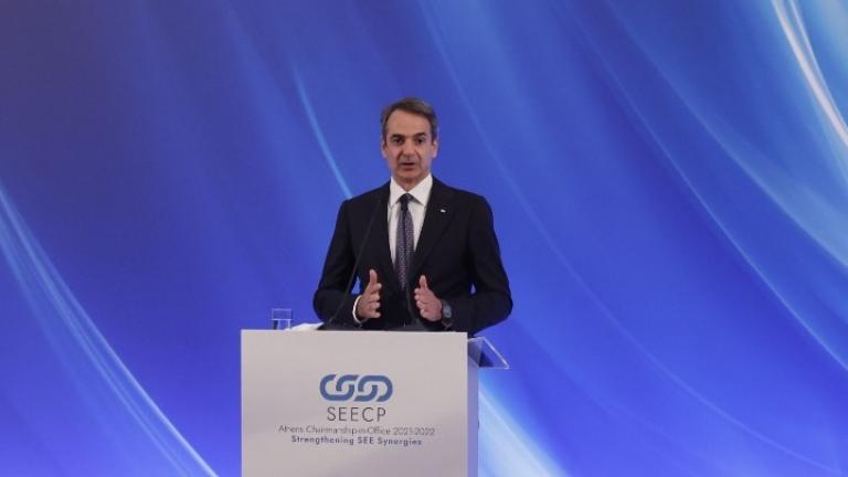 Μητσοτάκης από Θεσσαλονίκη: «Η Ιστορία δεν ξαναγράφεται επειδή κάποιος την κατασκευάζει αυθαίρετα»