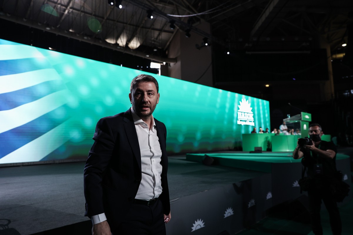 ΠΑΣΟΚ για Σκάνδαλο Predator: Οι πολιτικές ευθύνες του Πρωθυπουργού είναι δεδομένες