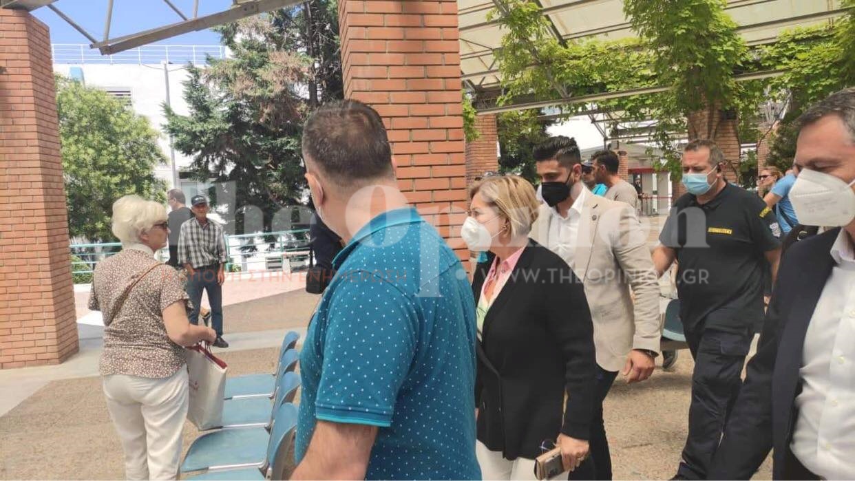 Τα «έψαλαν» στη Μίνα Γκαγκα και κατά την αποχώρηση από το Παπαγεωργίου (φωτο+vid)