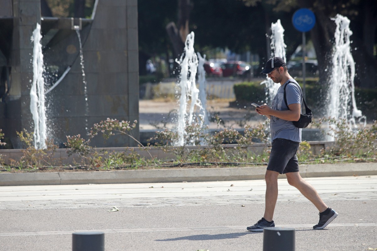 Νέο κύμα καύσωνα από σήμερα στη χώρα – Πού θα ξεπεράσει τους 40