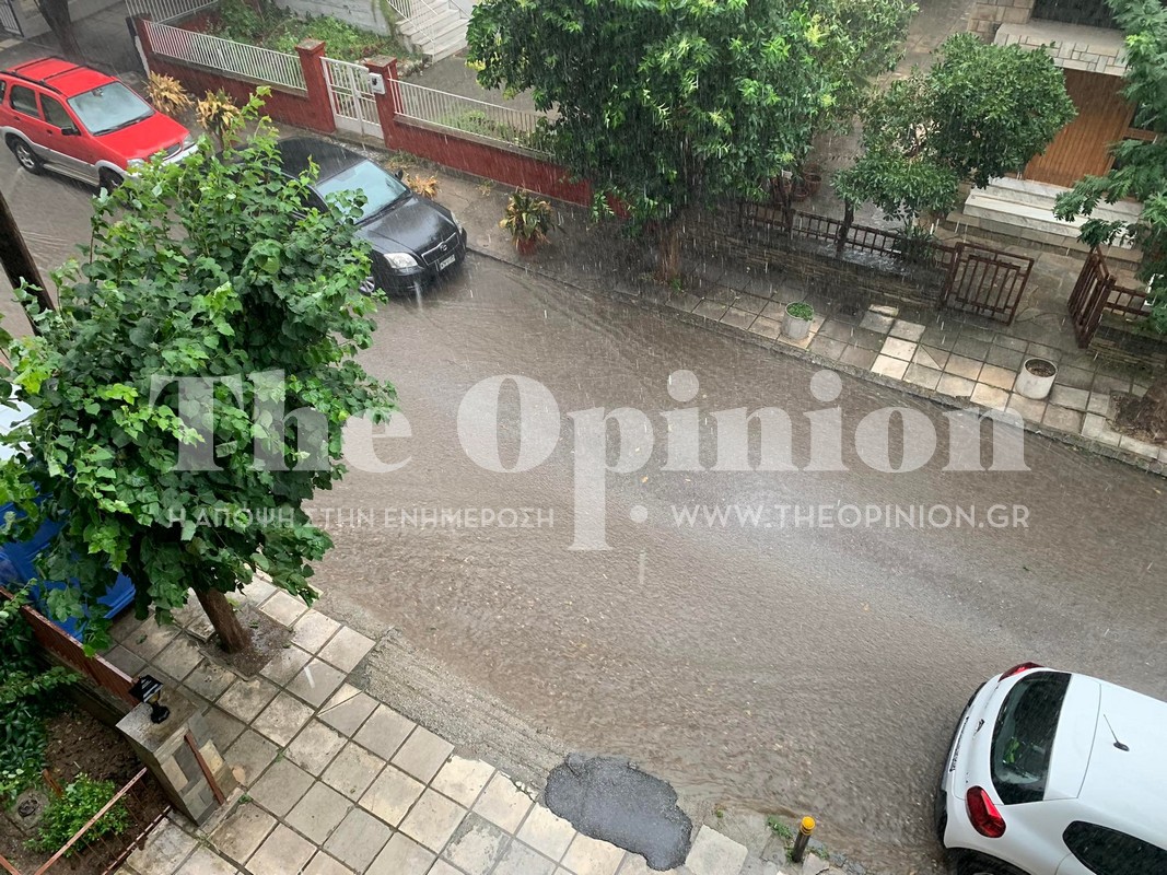 Χαλαζόπτωση και καταιγίδα έπληξε τη Θεσσαλονίκη (ΦΩΤΟ+VIDEO)