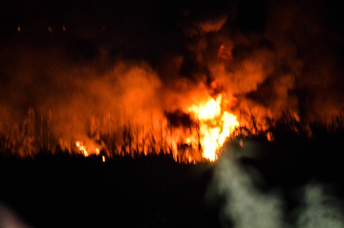 Εικόνες σοκ: Η στιγμή της συντριβής του Antonov (Video)