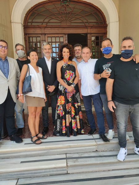 ΠΚΜ: Παραδόθηκαν στον «Άγιο Στυλιανό» κουπόνια δωρεάν προϊόντων για τις λαϊκές της Θεσσαλονίκης