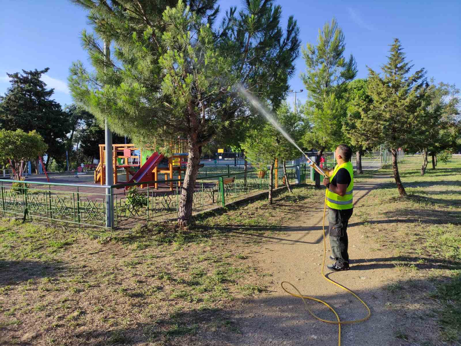 Δήμος Ωραιοκάστρου: Συνεχίζονται οι ψεκασμοί για τα κουνούπια – Πώς μπορούν να αναφέρουν οι πολίτες για εστίες κουνουπιών (ΦΩΤΟ)