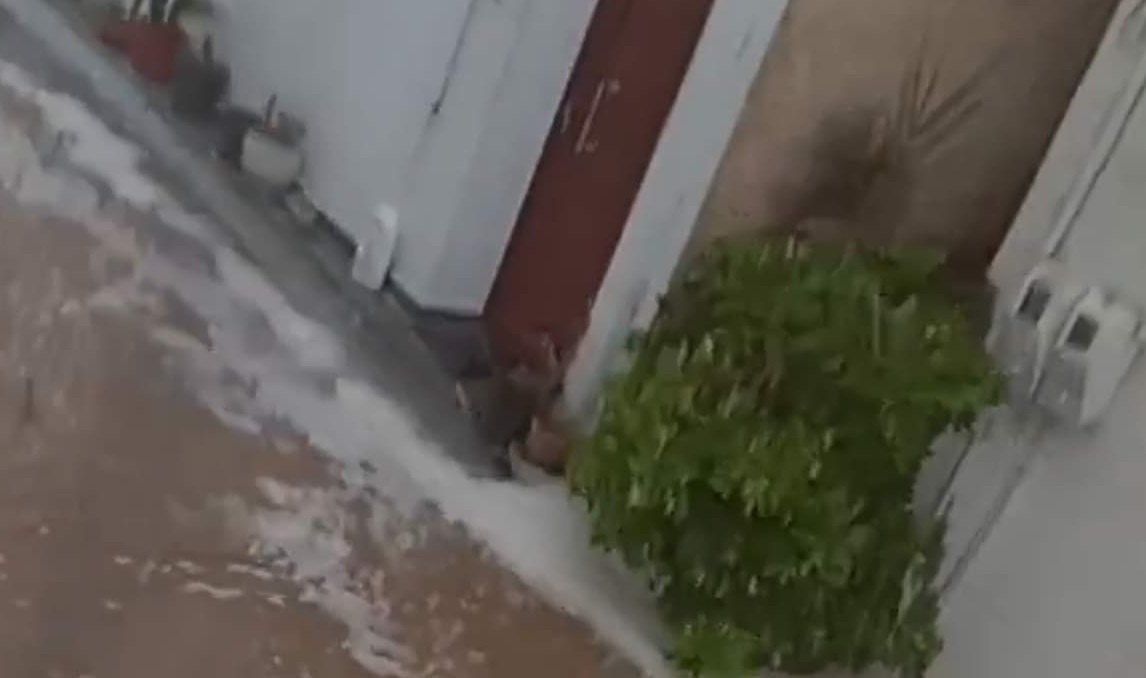 Πλημμύρες στην Σκύρο – Κατέρρευσαν δύο γέφυρες (VIDEO)