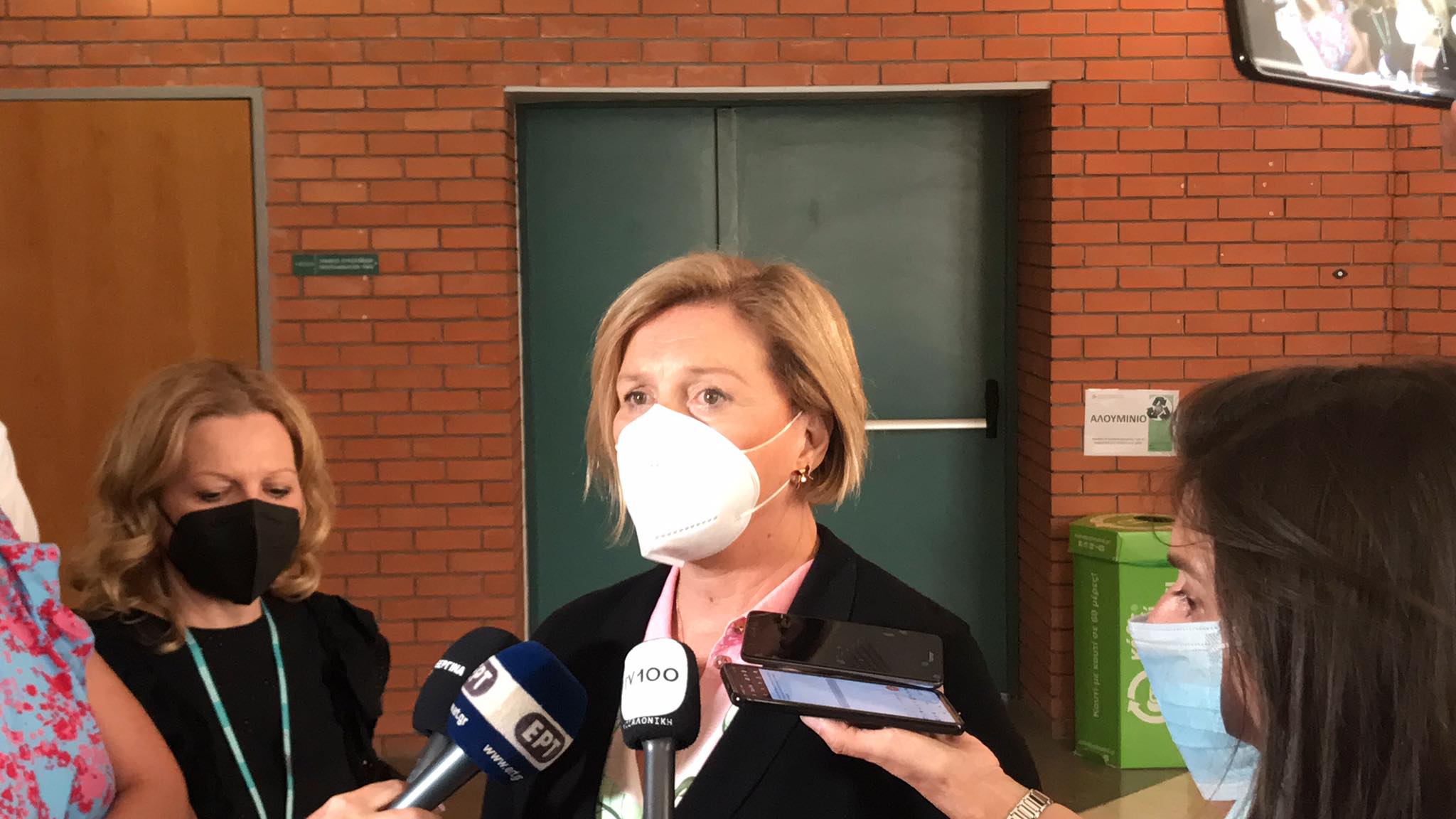 Μίνα Γκάγκα από Θεσσαλονίκη: «Προσλήψεις στα νοσοκομεία από Δεκέμβριο» (vid)