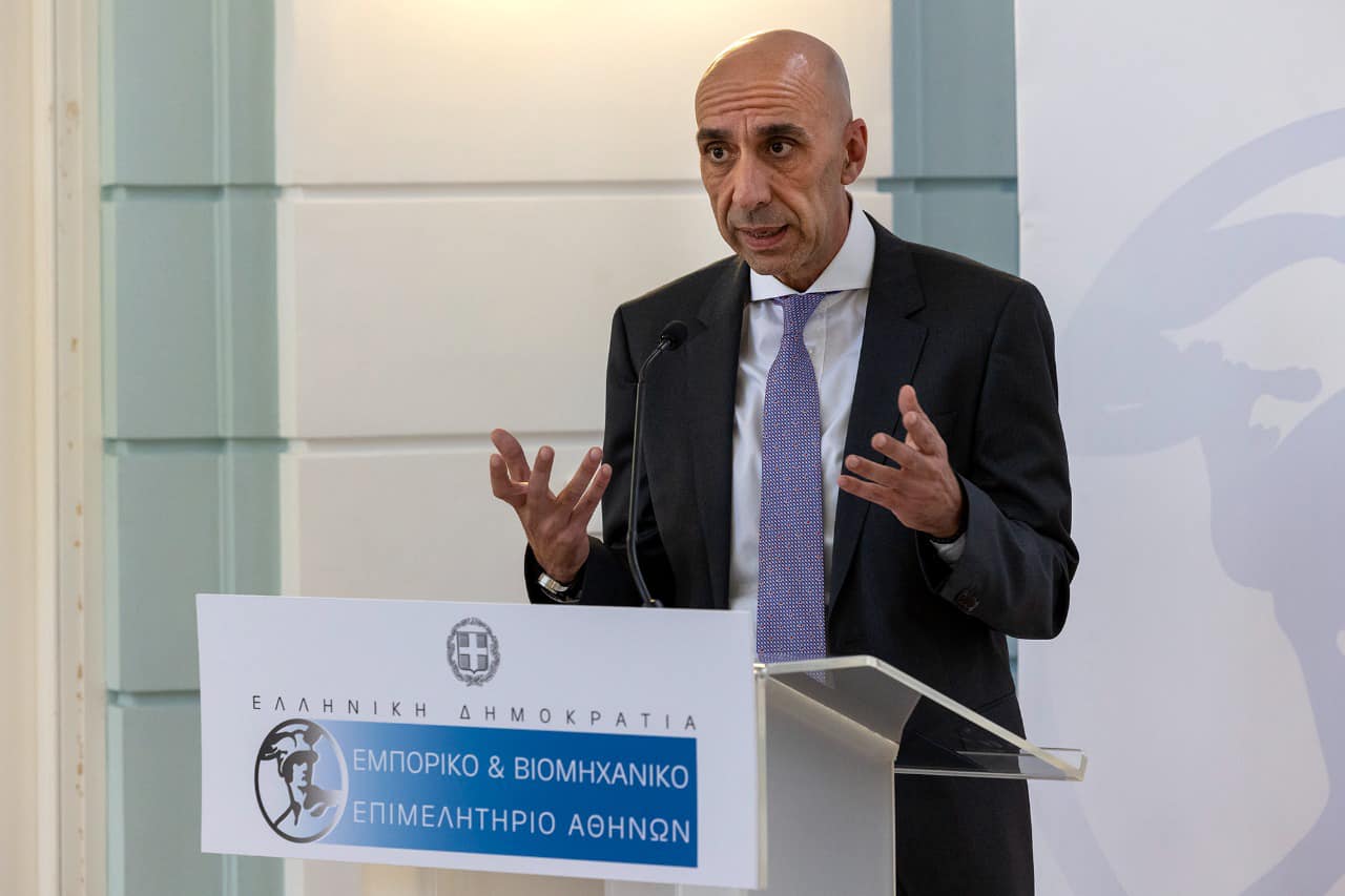 Στον Γιάννη Μπρατάκο τα ΜΜΕ και η ΕΥΠ