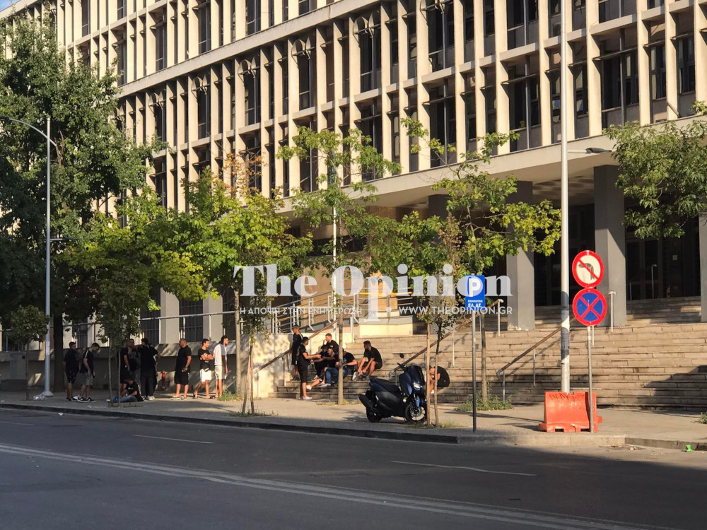 Θεσσαλονίκη: Απολογείται ο τράπερ για την επίθεση σε 23χρονο φοιτητή (VIDEO)