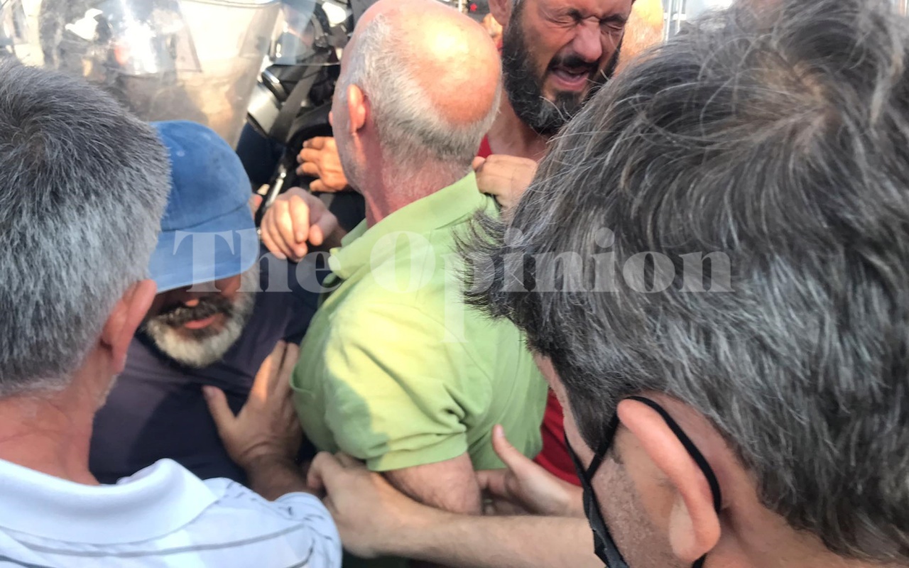 Μ. Κριθαρίδης για Μαλαματίνα: Να απομακρυνθούν τα ΜΑΤ από το εργοστάσιο