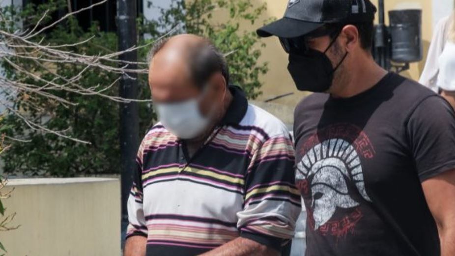 Αλεποχώρι: Ελεύθερος με περιοριστικούς όρους ο 70χρονος (VIDEO)