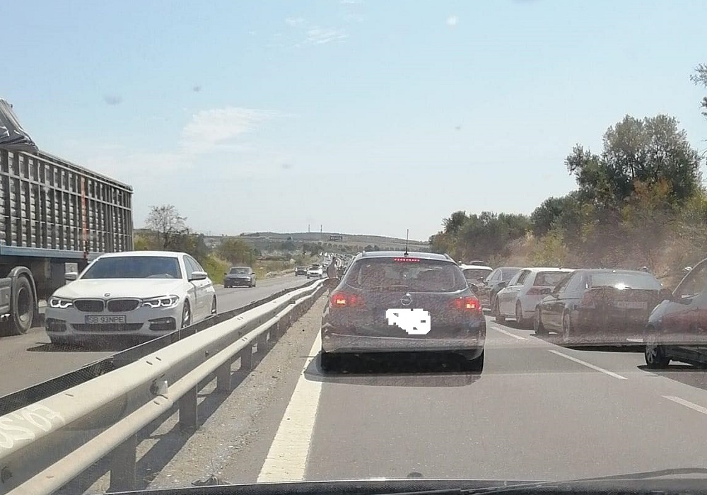 Χαλκιδική: Μεγάλο μποτιλιάρισμα μετά από την πυρκαγιά στο ΙΧ (Video)