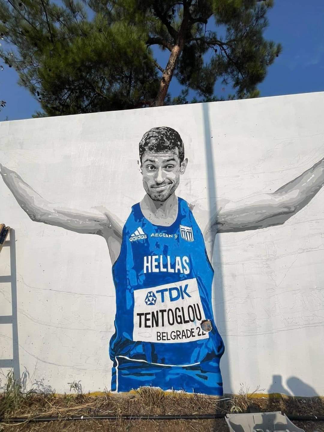 Θεσσαλονίκη: Mural με τον Μίλτο Τεντόγλου – Υπογράφει ο Μάριος Σιμόπουλος (ΦΩΤΟ)