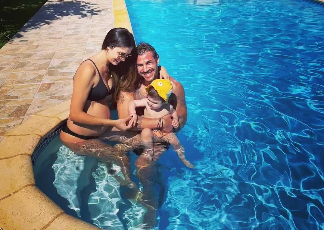 Πετρετζίκης,