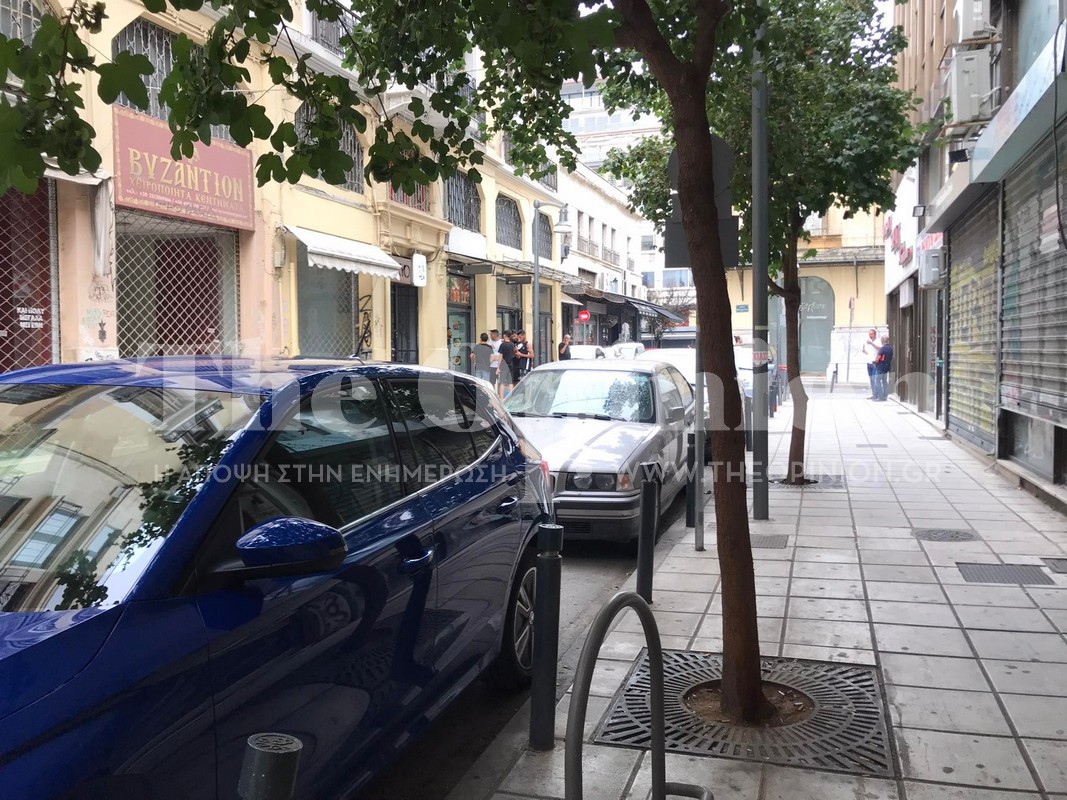 “Σύνηθες φαινόμενο” οι συμπλοκές στο κέντρο – Καταστηματάρχες μιλούν στο TheOpinion