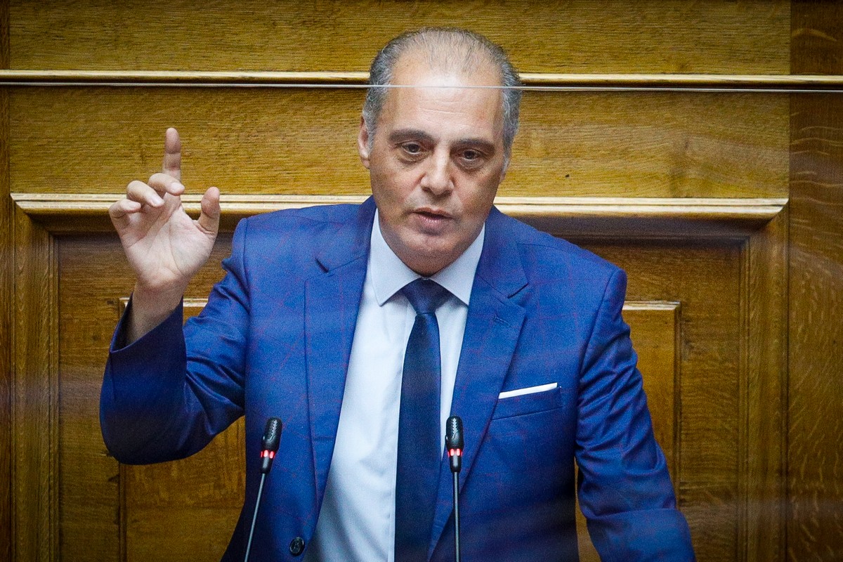 Βελόπουλος: Υποκλοπή είναι, δεν υπάρχει επισύνδεση – Κοροϊδεύετε τον κόσμο (video)