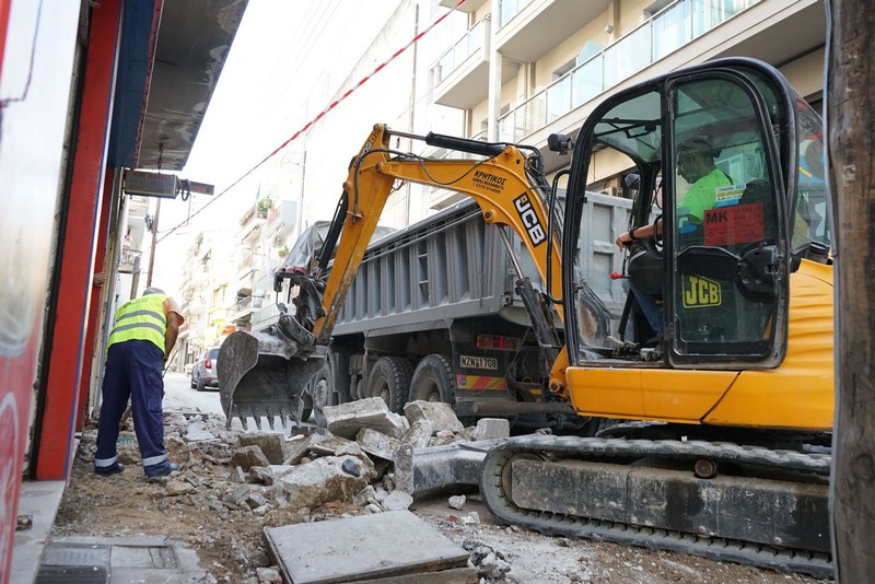 Στην ανάπλαση της Μιχαήλ Καλού ο Ζέρβας: Επενδύουμε σε μια ξεχασμένη περιοχή για χρόνια