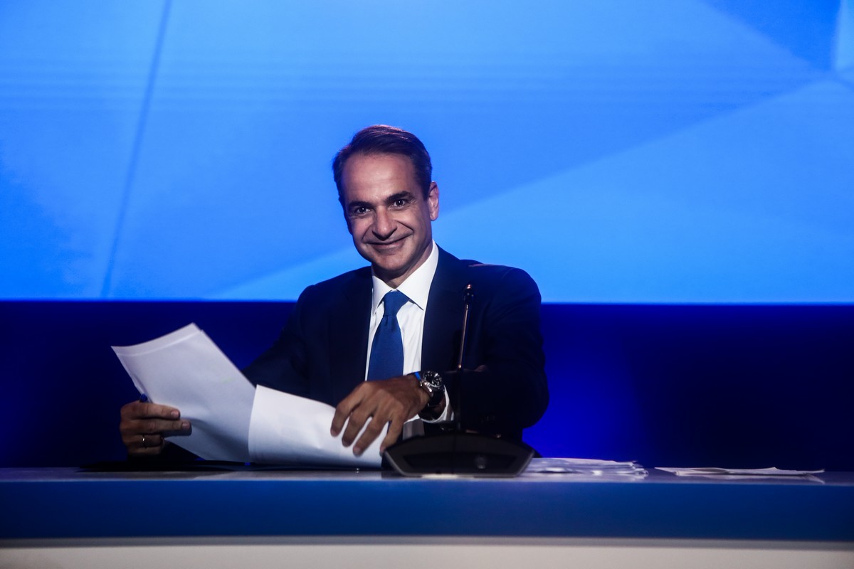 ΝΔ: Τα χαμόγελα μετά το «σκόπελο» της ΔΕΘ – Το κρας τεστ του χειμώνα