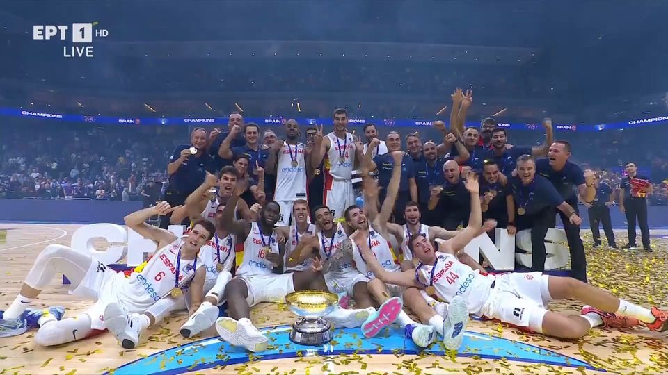 Eurobasket: Η στιγμή της απονομής για την Ισπανία (Video)