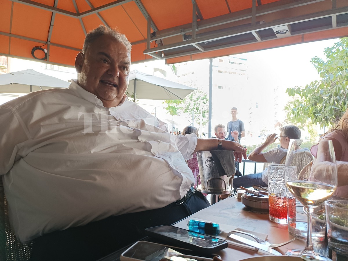 Εκθείασε την ιχθυόσκαλα της Μηχανιώνας