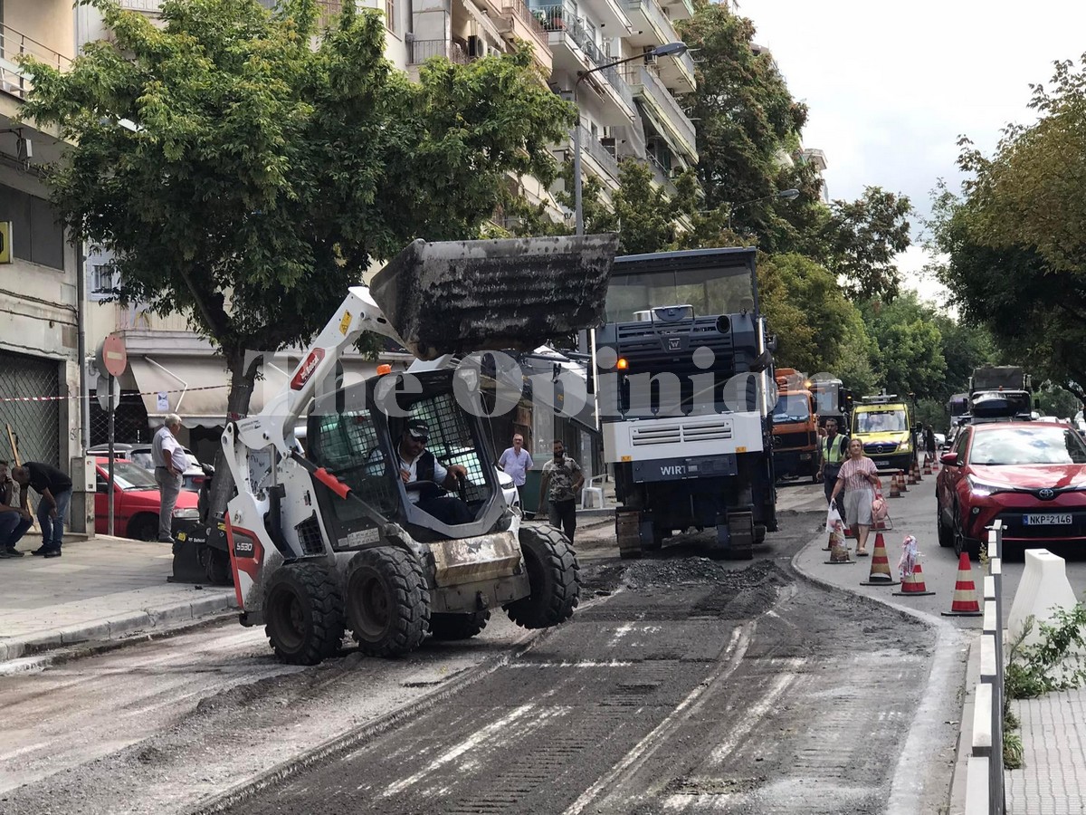 Ολοκληρώνονται τα έργα ασφαλτόστρωσης στην πλατεία Μουσχουντή (ΦΩΤΟ+VIDEO)