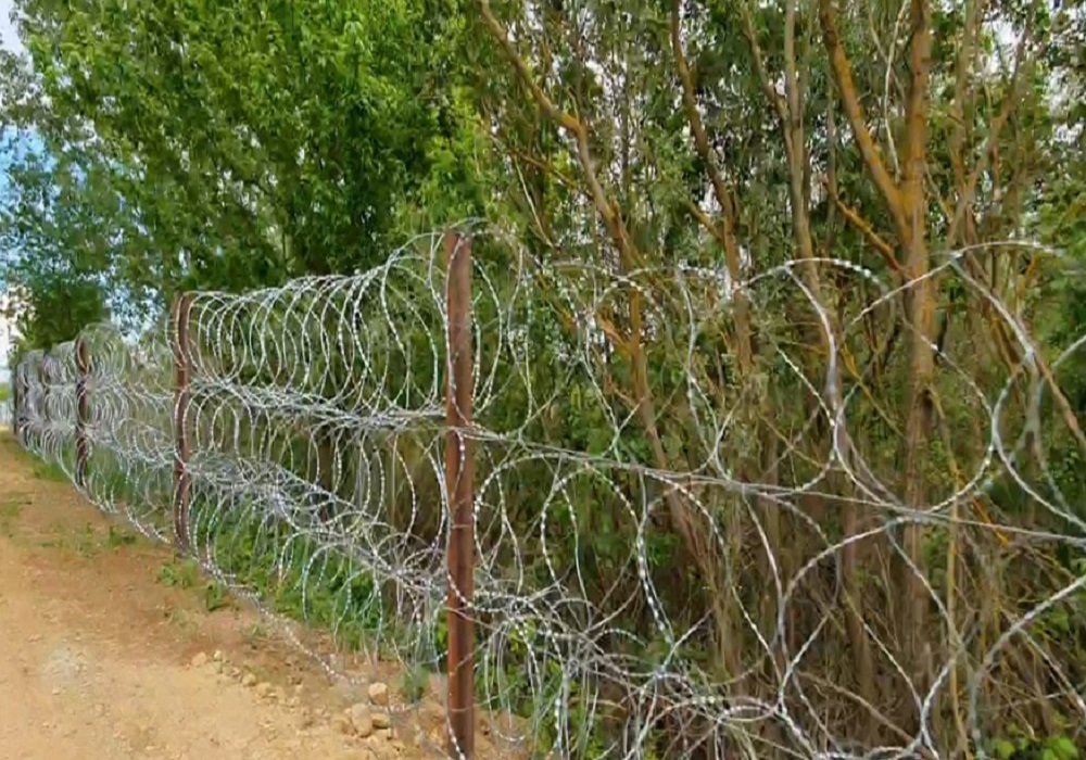 Έβρος: Συναγερμός για εκατοντάδες παράνομους μετανάστες σε νησίδα (VIDEO)