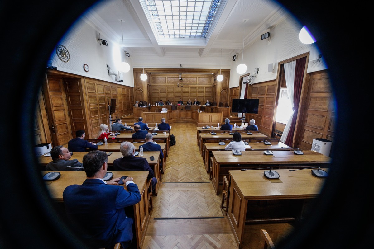 «Μητσοτάκης, ο πρωθυπουργός των υποκλοπών» – Τα συμπεράσματα του ΣΥΡΙΖΑ για το σκάνδαλο παρακολουθήσεων