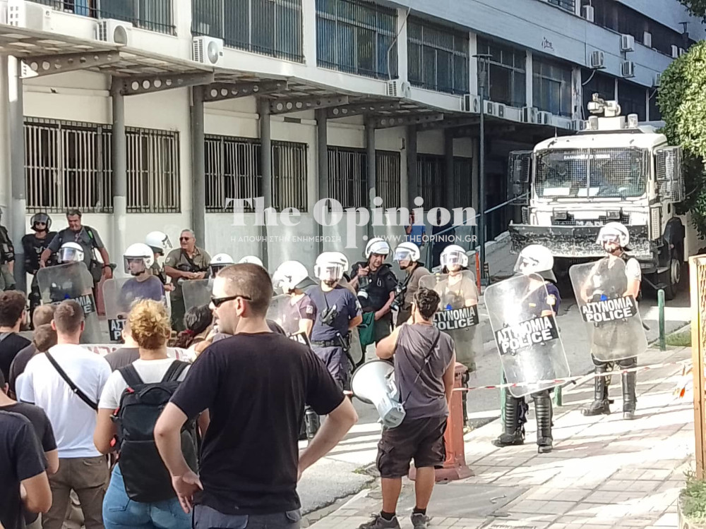 Δεύτερη μέρα της ΟΠΠΙ στο ΑΠΘ – Επί τόπου οι φοιτητές (ΦΩΤΟ+VIDEO)