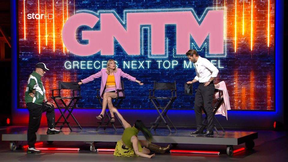 GNTM: Στα «μαχαίρια» Καράβας -Σοφρωνίου – Στα.. πατώματα η Σοφία Χατζηπαντελή (VIDEO)