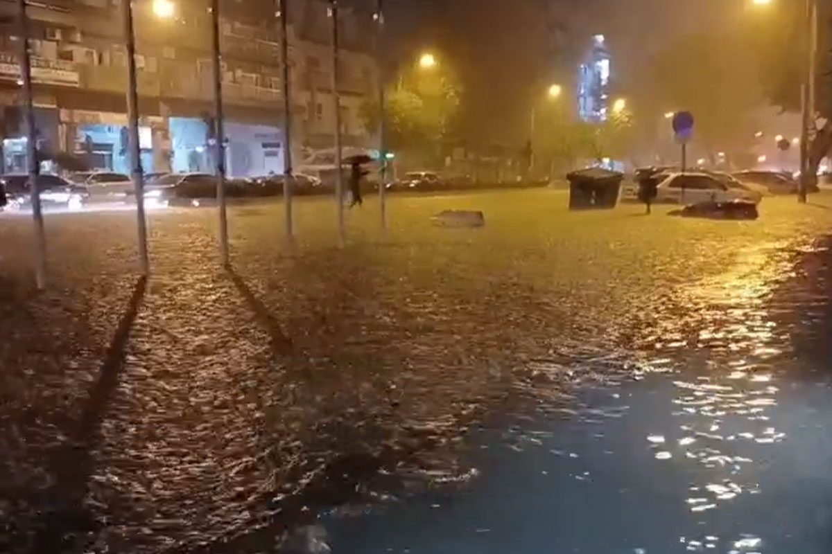 Ισχυρή καταιγίδα σε εξέλιξη στη Θεσσαλονίκη – Πολύ νερό παντού! (VIDEO)