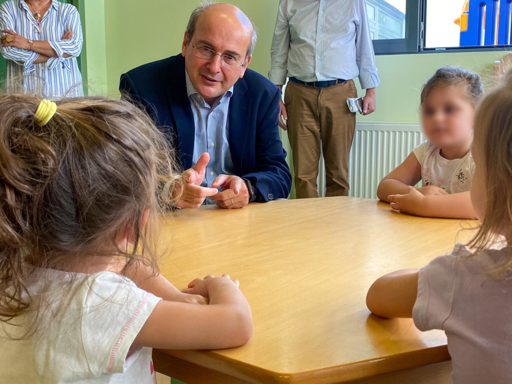 Χατζηδάκης: «Καλύψαμε όλες τις αιτήσεις για τους βρεφονηπιακούς – Τοξικός ο ΣΥΡΙΖΑ»