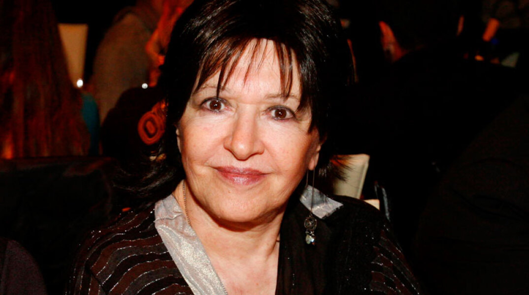 Πέθανε η Μάρθα Καραγιάννη (VIDEO)