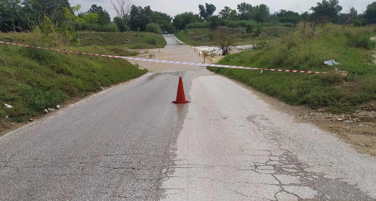 Δήμος Λαγκαδά: Διακοπή κυκλοφορίας στην 9η Δημοτική Οδό λόγω πλημμυρικών φαινομένων