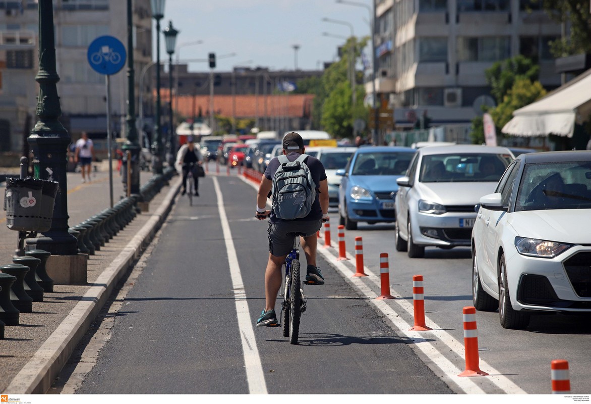 Τι λέει ο δήμος Θεσσαλονίκης για τον ποδηλατόδρομο στη Νίκης
