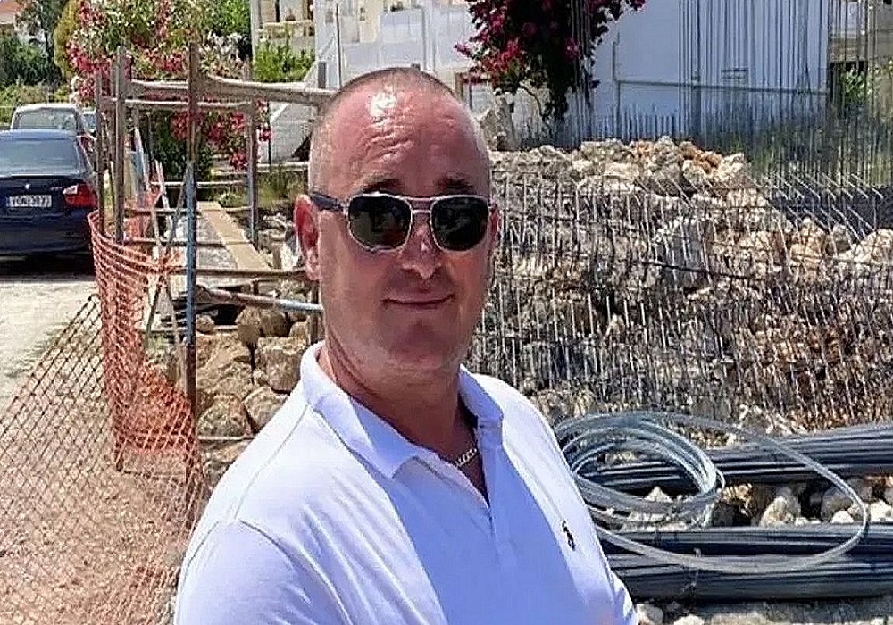 Δολοφονία εργολάβου στη Ρόδο: Προσωρινά κρατούμενοι πατέρας και γιος